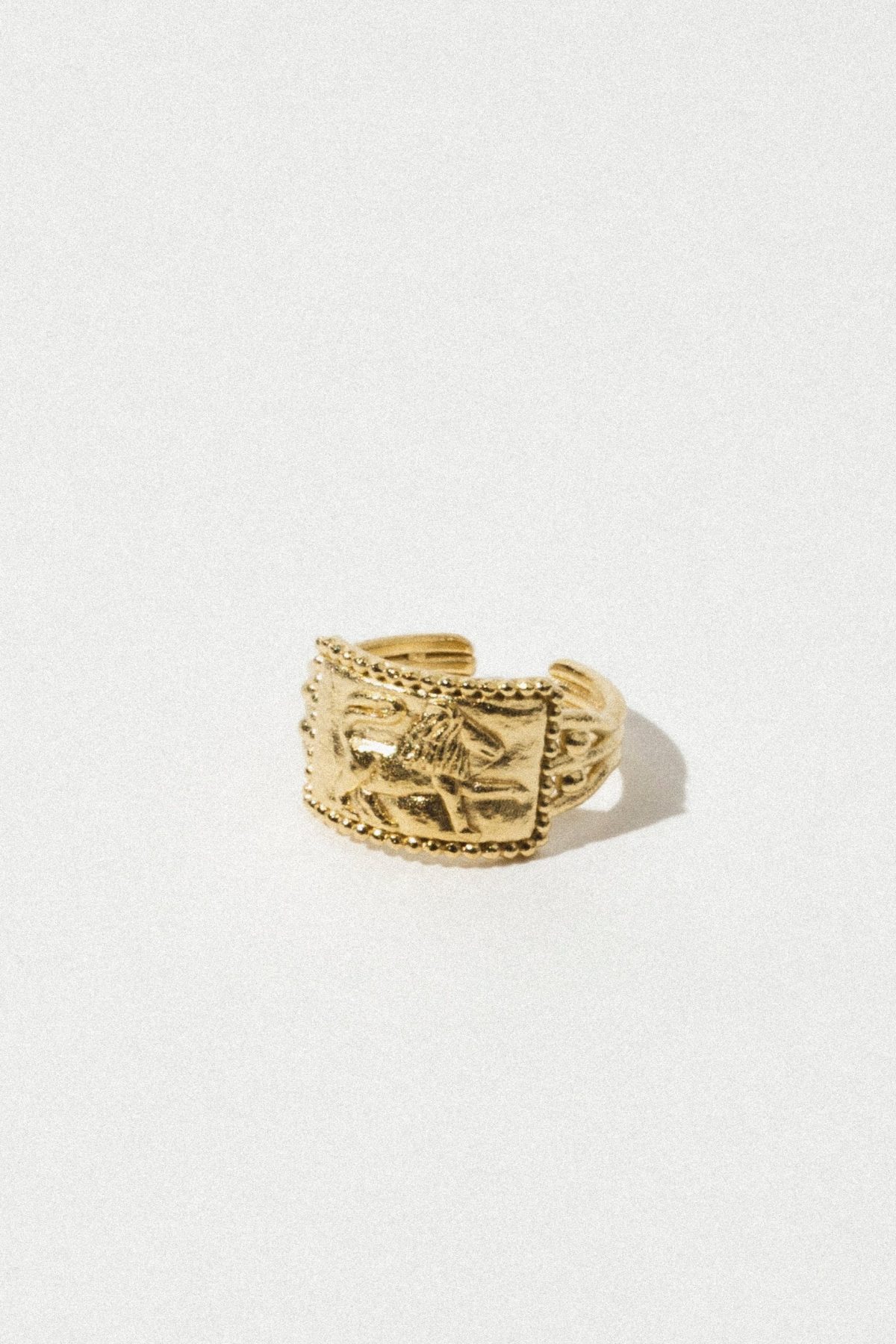 Elegant Antique-Style Etched Ring - Image 1