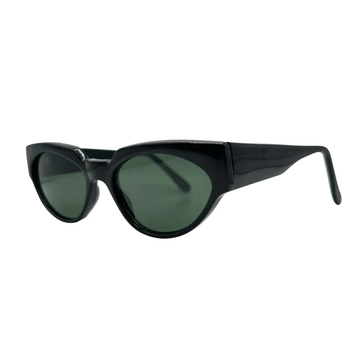 Modern Cat-Eye Sunglasses - Image 3