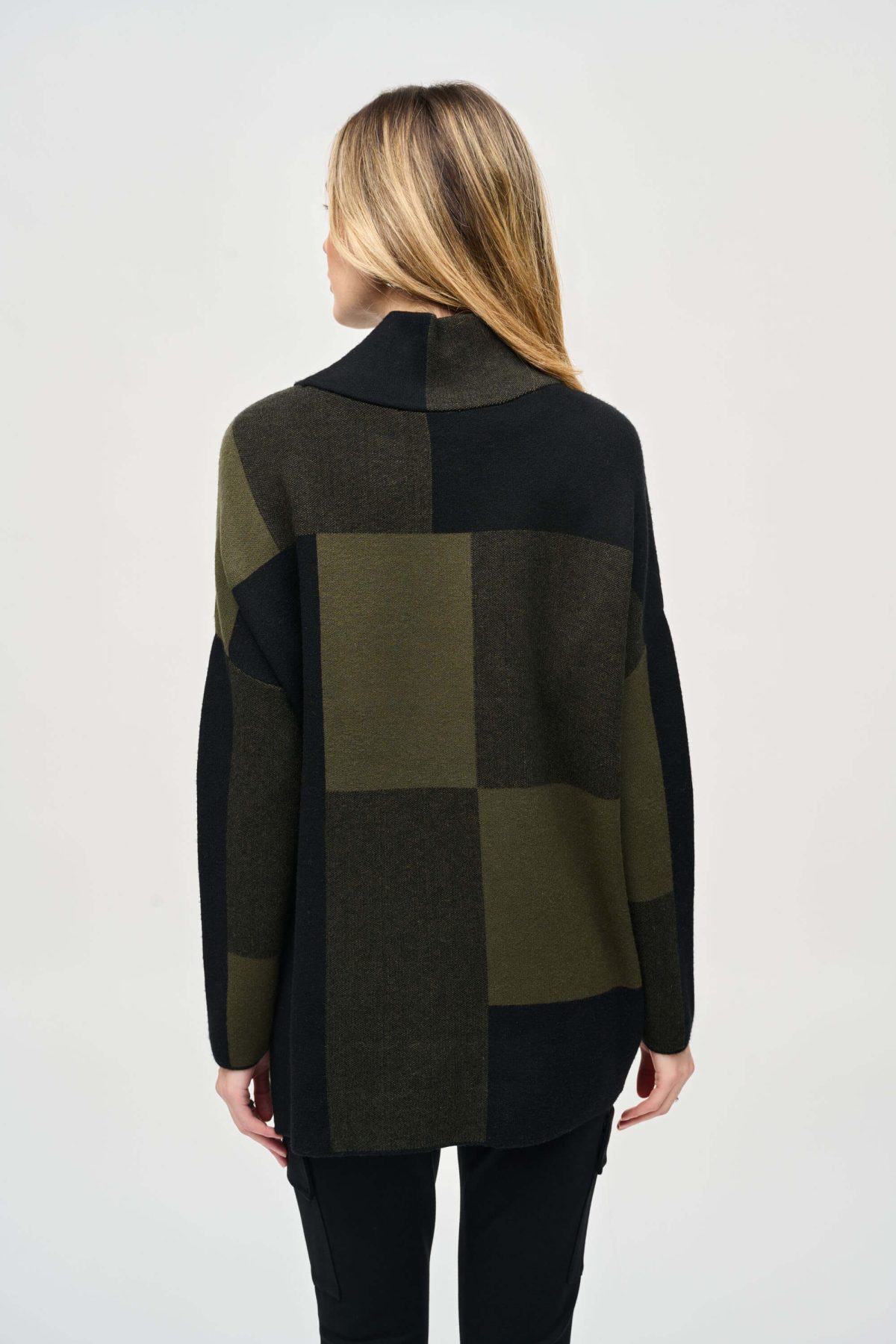 Modern Geometric Knit Sweater - Image 3