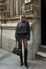 Elegant Black Shoulder Bag - Image 14