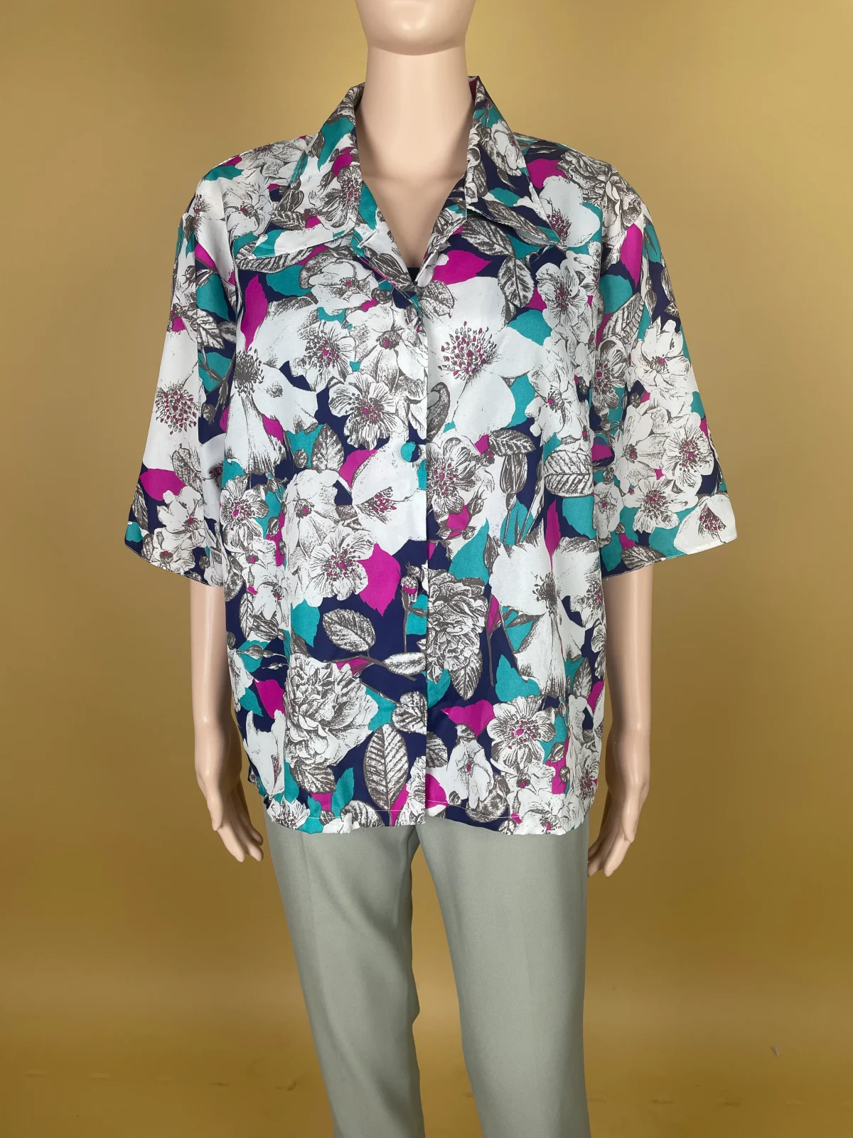 Floral Print Short-Sleeve Button-Up Shirt - Image 2