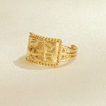 Elegant Antique-Style Etched Ring - Image 3